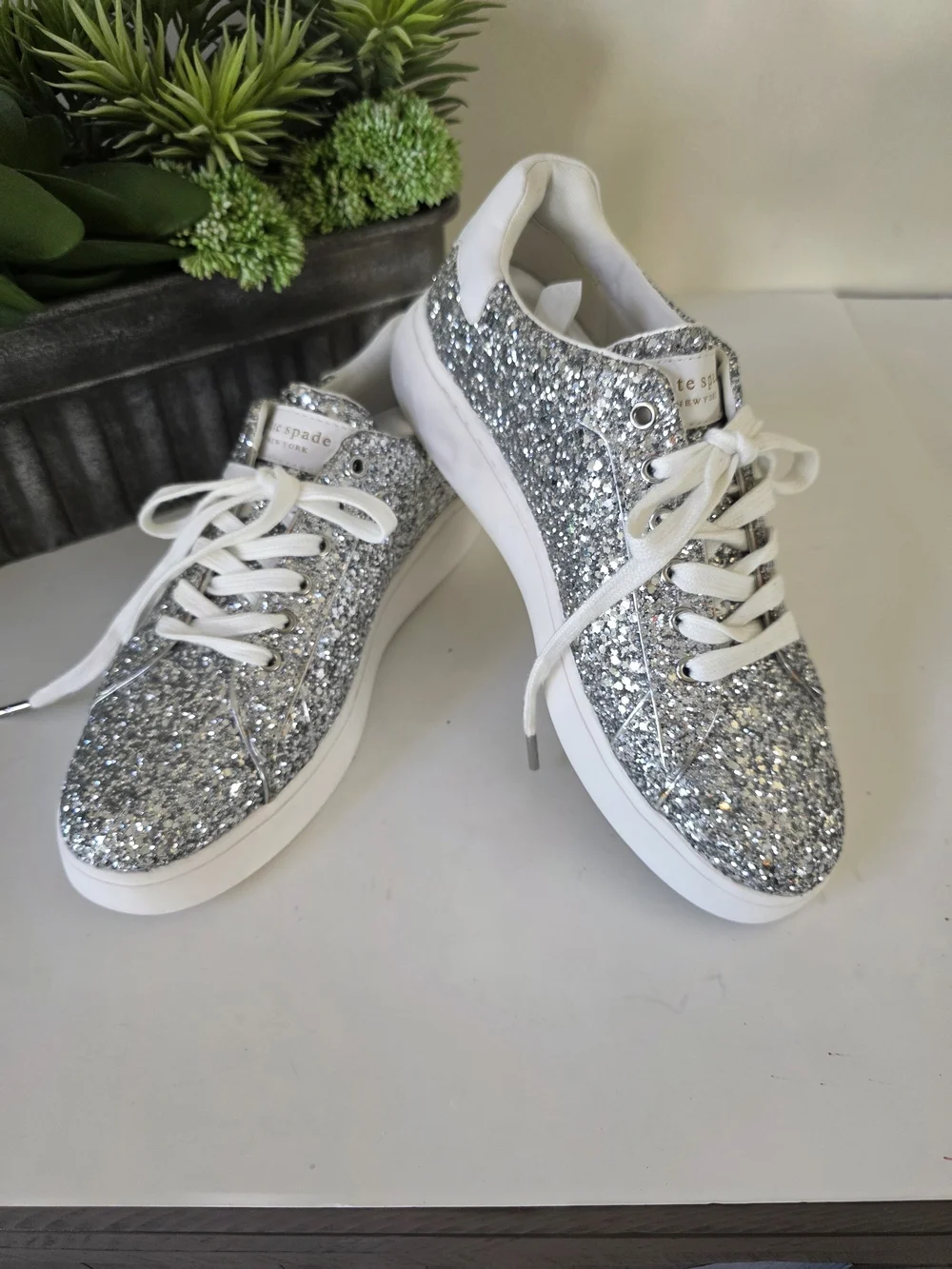 Kate Spade NY Lift Sneakers Silver Glitter Size 9 Sparkle Fashion Sneakers